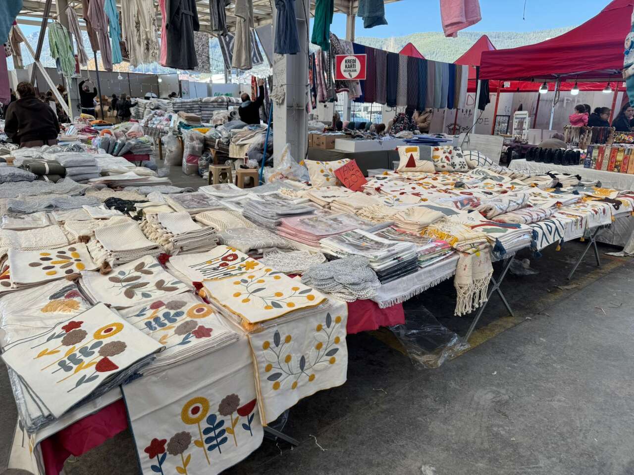 Menteşe Ramazan Festivali’nde Çeyiz Alışverişi Kaç TL’ye Mal Oluyor? Fiyatlar Şaşırttı 1